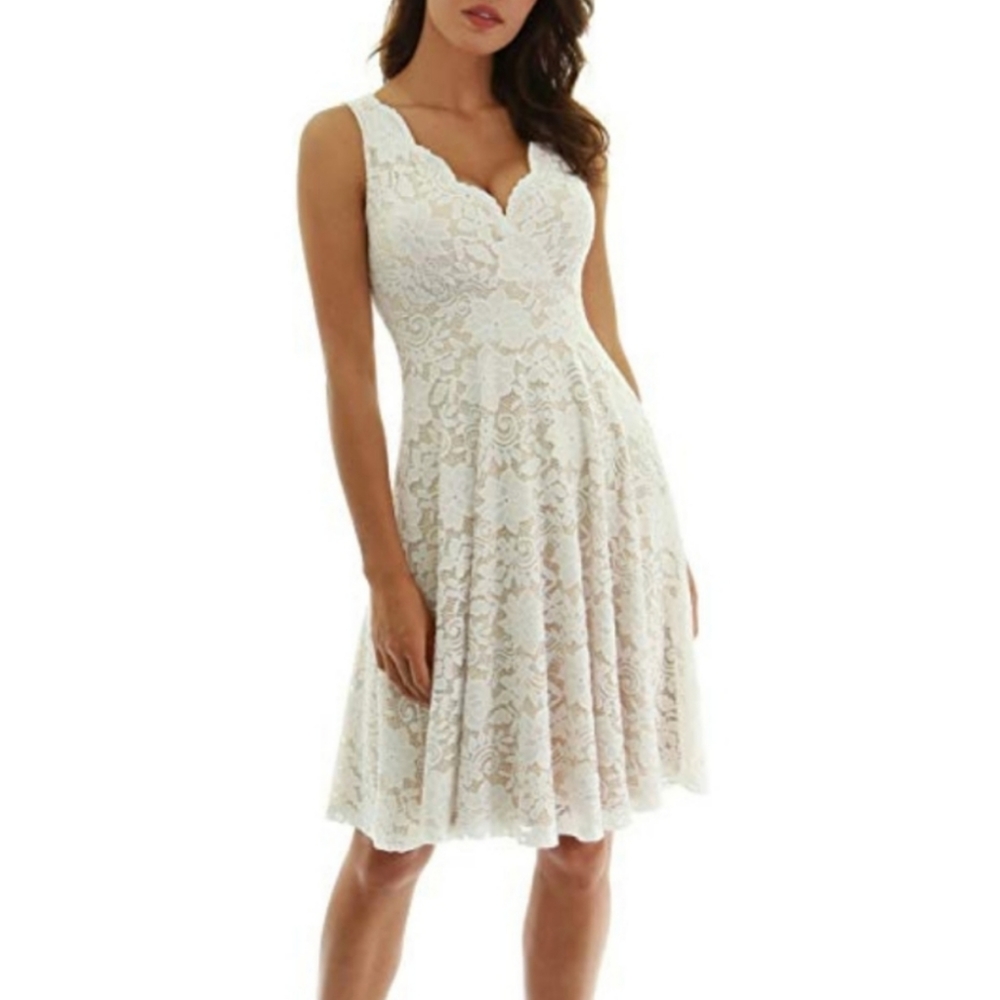 PattyBoutik Floral Lace Bridal Dress